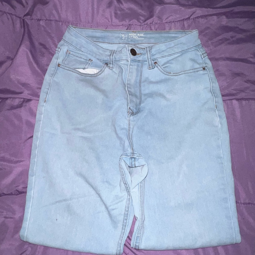 No Boundaries High Rise Blue Jeans
